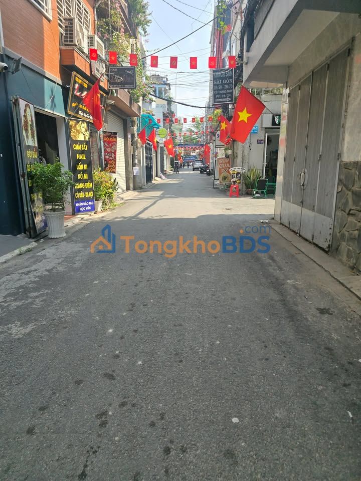 Nhà Phường 7 Tân Bình 65m² - Hẻm Thoáng, 3PN, 7 Phút Đến Sân Bay