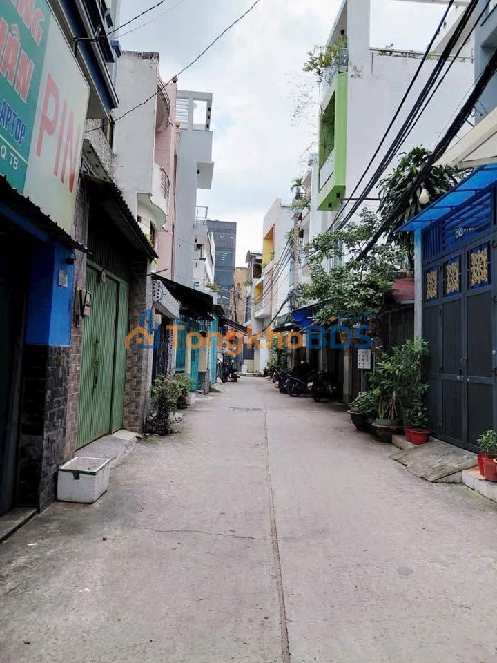 Nhà 2 Tầng Tân Bình 36m² - Sát Chợ Ông Địa, Giá Hời 5.x Tỷ