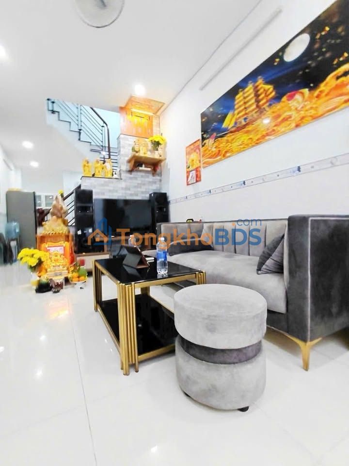 Nhà 2 Tầng Tân Bình - 36m² Sát Chợ Ông Địa, Giá 5.x Tỷ