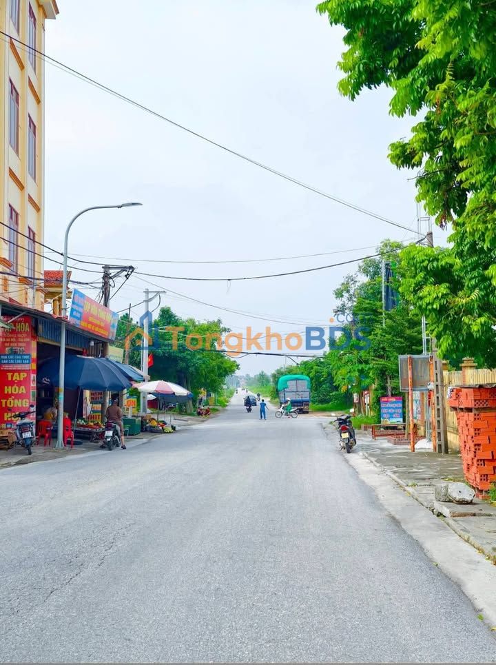 Nhà Phố Kinh Doanh Quế Võ, Bắc Ninh - DT 600m², 2 Mặt Tiền, Sát Chợ - Giá 2.x Tỷ