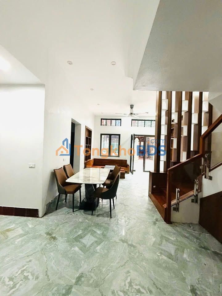 Nhà Mặt Tiền Kinh Doanh 56m² 3 Tầng Yên Mẫn, Bắc Ninh - Giá 7 Tỷ