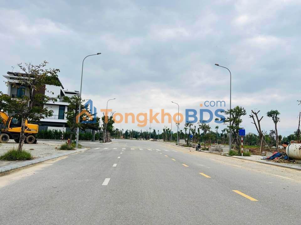Biệt Thự View Sông 300m² Dự án Bắc Trần Quang Khải - Giá Tốt Nhất Dãy