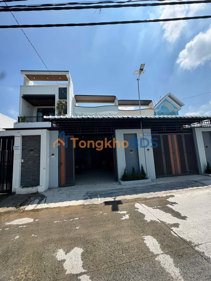 Nhà Phố Song Sinh Đức Hòa 1T1L - 125m² - Sổ Hồng Riêng - 2.5 Tỷ