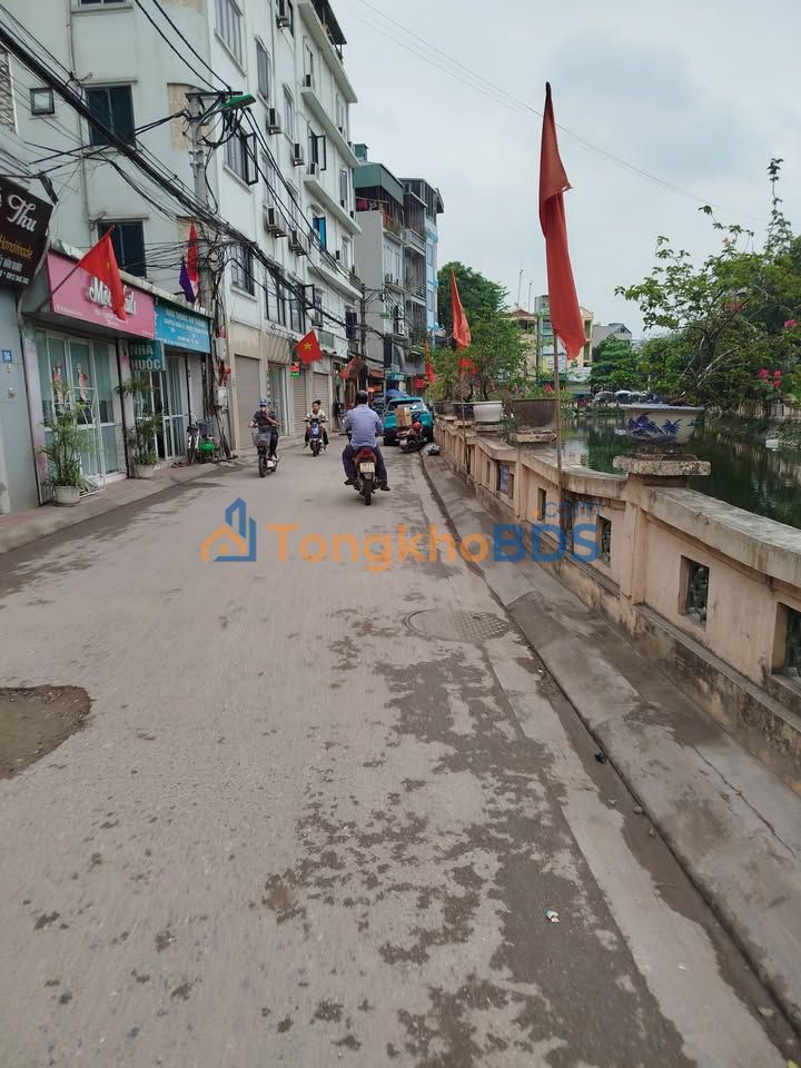 Đất nền Phú Diễn 40m² - Sổ hồng chính chủ, gần chợ, ô tô đỗ cửa