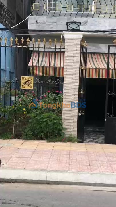 Nhà Mặt Tiền Nguyễn Du, Vĩnh Long - Kinh Doanh Sầm Uất 237m²