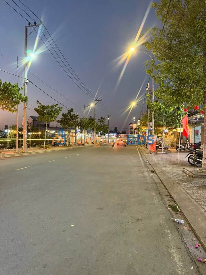 Mặt Bằng Kinh Doanh 400m² Mặt Tiền Mậu Thân 2, Vĩnh Long - Giá 25 Triệu