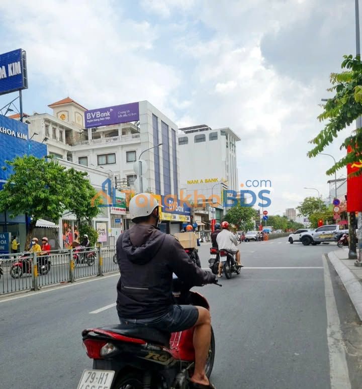 Nhà Mặt Tiền Lũy Bán Bích Tân Phú - Ngang 8m, 145m², Hơn 20 Tỷ