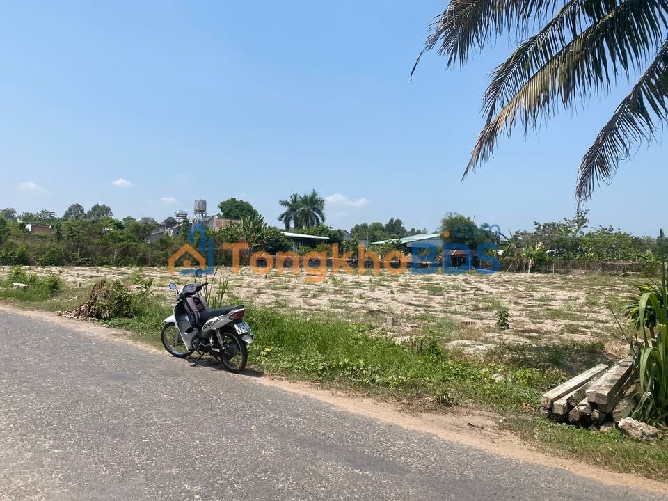 Bán đất 140m² mặt tiền 10m, gần Vườn Dâu Minh Nhựt, Hòa Thành - Giá tốt