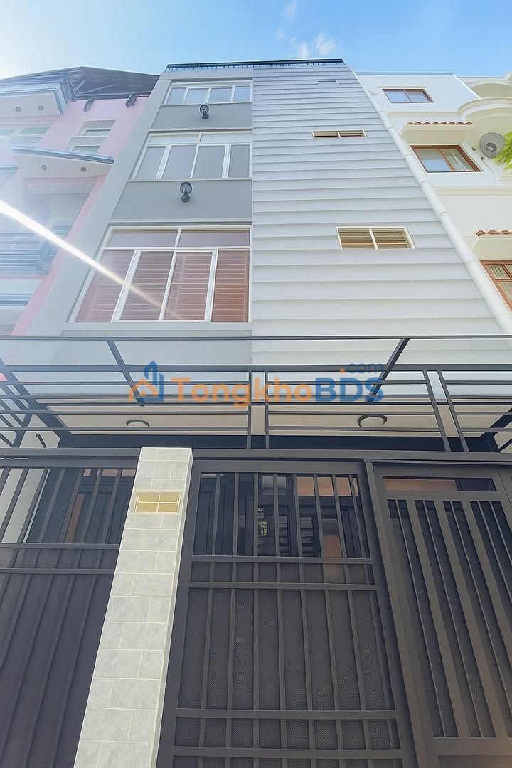 Nhà Hẻm Ô Tô CMT8, Quận 3 - 49m², 4 Tầng, 9.2 Tỷ