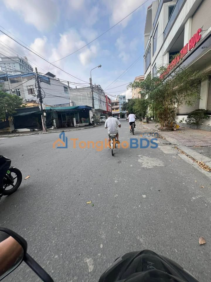 Nhà 3 Tầng Mặt Đường Nhánh Trần Hưng Đạo - Nam Định 86m² - Kinh Doanh Đỉnh Cao