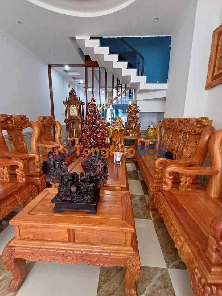 Nhà 5 Tầng Đường Y Mon BMT - 90m² - Full Nội Thất Giá 5.6 Tỷ