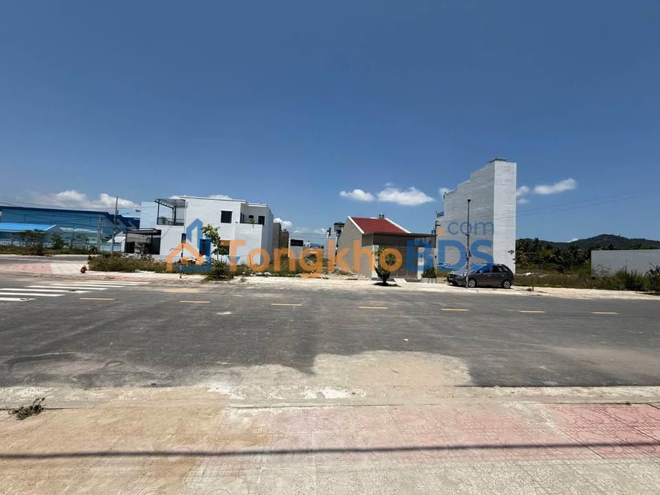 Đất Tái Định Cư Ngọc Hiệp - 107.5m² Sổ Đỏ Full Thổ, Gần Trung Tâm Nha Trang