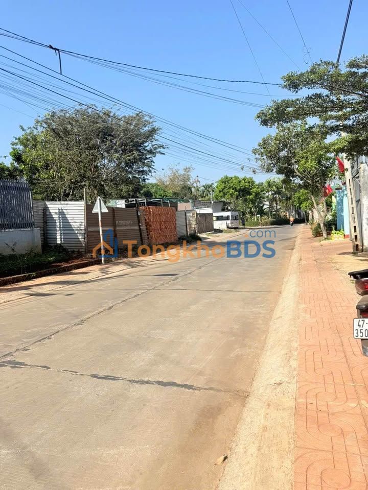 Bán Đất Mặt Tiền 140m² Đường Vạn Xuân, BMT - Giá 3.15 Tỷ