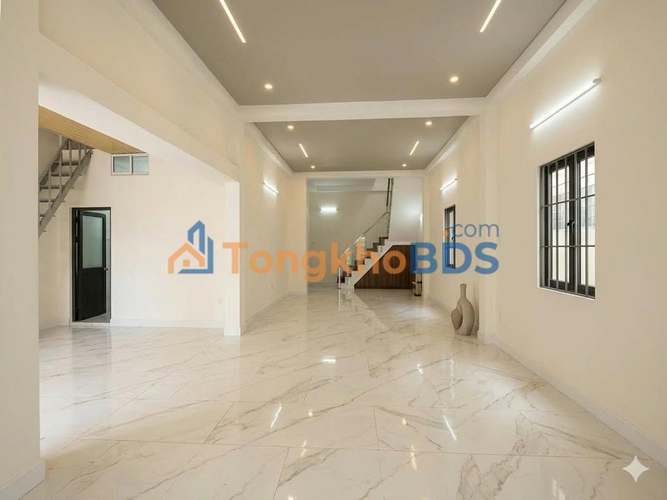 Nhà 2 Tầng 100m² Chợ Thủ Đức - Giá 4 Tỷ Hơn