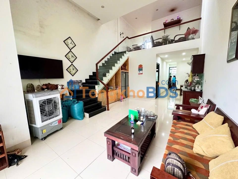 Nhà Mê Lửng Hẻm Hà Huy Tập, Buôn Ma Thuột - 5x29m, Ô tô vào nhà, Giá 4.5 tỷ