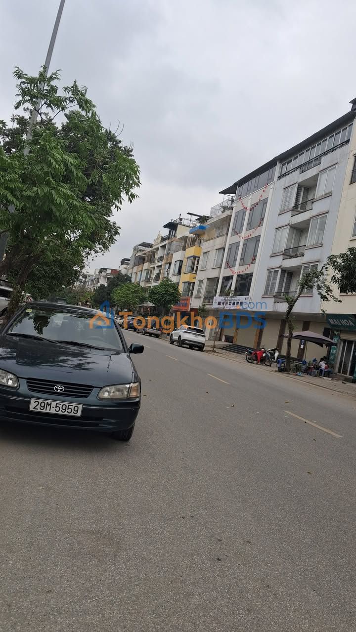 Nhà Liền Kề Phú Lương, Hà Đông - Lô Góc 5 Tầng Thang Máy, Kinh Doanh Đỉnh Cao