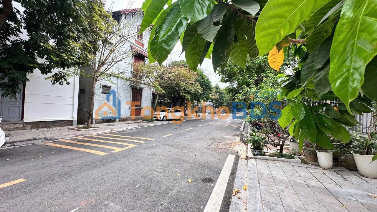 Đất Vĩnh Yên - 100m² Mặt Tiền 5m Sổ Hồng - Kinh Doanh Sầm Uất