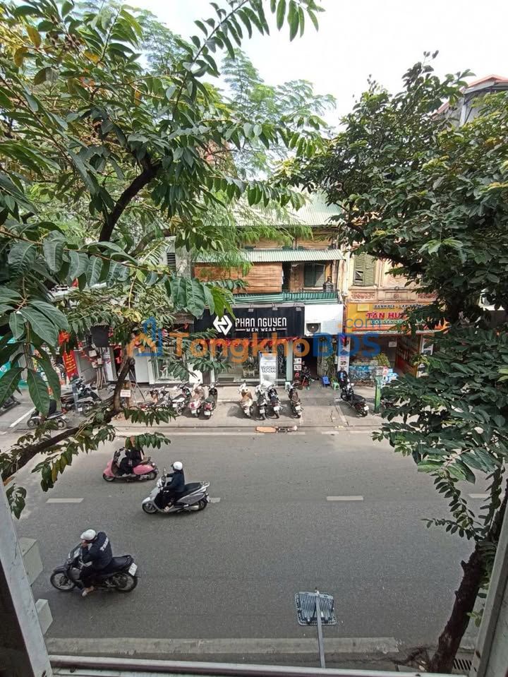 Nhà Mặt Phố Quán Thánh 35m² - Kinh Doanh Đỉnh Cao, Vị Trí Vàng