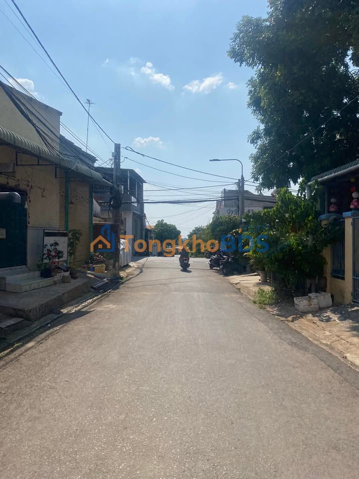 Đất Nền Dầu Giây 134m² Sổ Riêng Full Thổ Cư - Giá 2.4 Tỷ