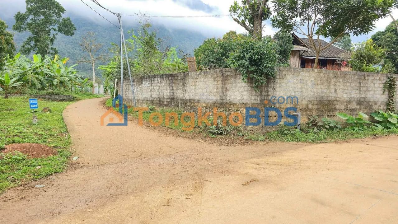 Bán Đất Nền Phong Quang 4000m² Giá 1 Tỷ - Hai Mặt Tiền Đẹp