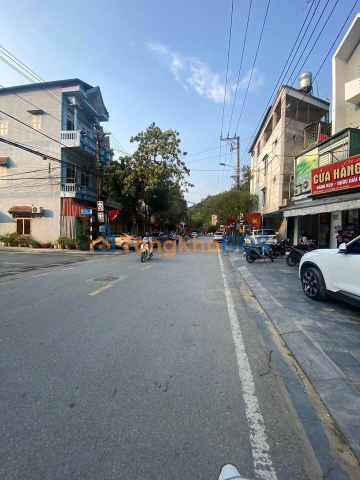 Bán Đất Tặng Nhà C4 Mặt Tiền Lý Tự Trọng, Minh Khai, Hai Bà Trưng - 92m² Giá Tốt