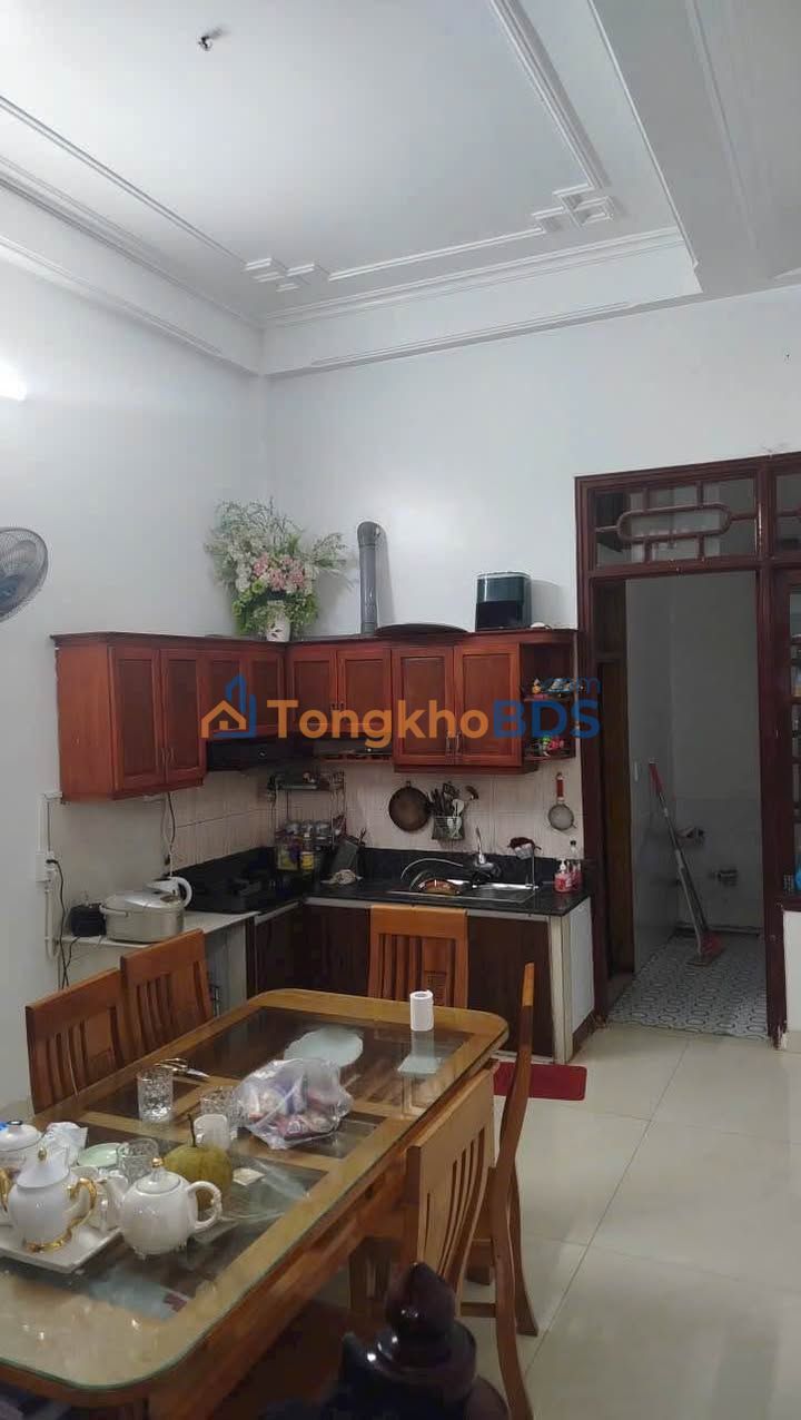Nhà 3 Tầng 72m² Đường Thành Thái, Thanh Hóa - 4PN, Ô Tô Vào Nhà