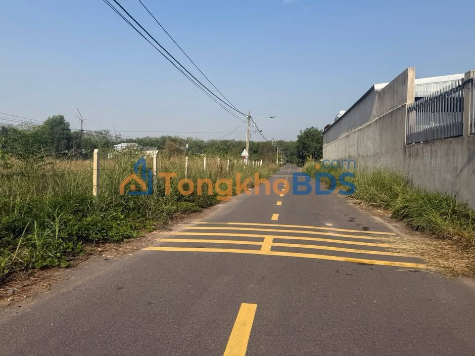 Đất nền Mỹ Phước, Bến Cát 300m² - Sổ đỏ thổ cư, chỉ 100m ra mặt tiền nhựa lớn