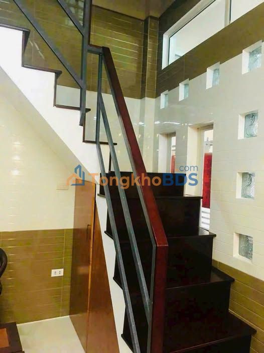 Nhà 2 Tầng Mỹ Hòa, Long Xuyên - 100m² Thổ Cư, Giá 2 Tỷ