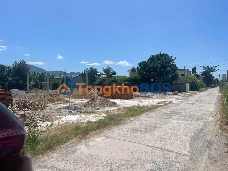 Đất Diên Khánh 240.4m² Nở Hậu - Giá 1.4 Tỷ, Sẵn Sàng Xây Nhà Vườn