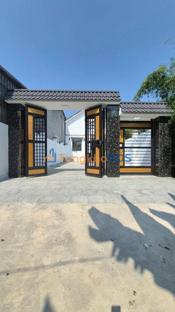 Nhà Mái Thái Ninh Thạnh, Tây Ninh 208m² - Giá 1.6 Tỷ, Hướng Đông