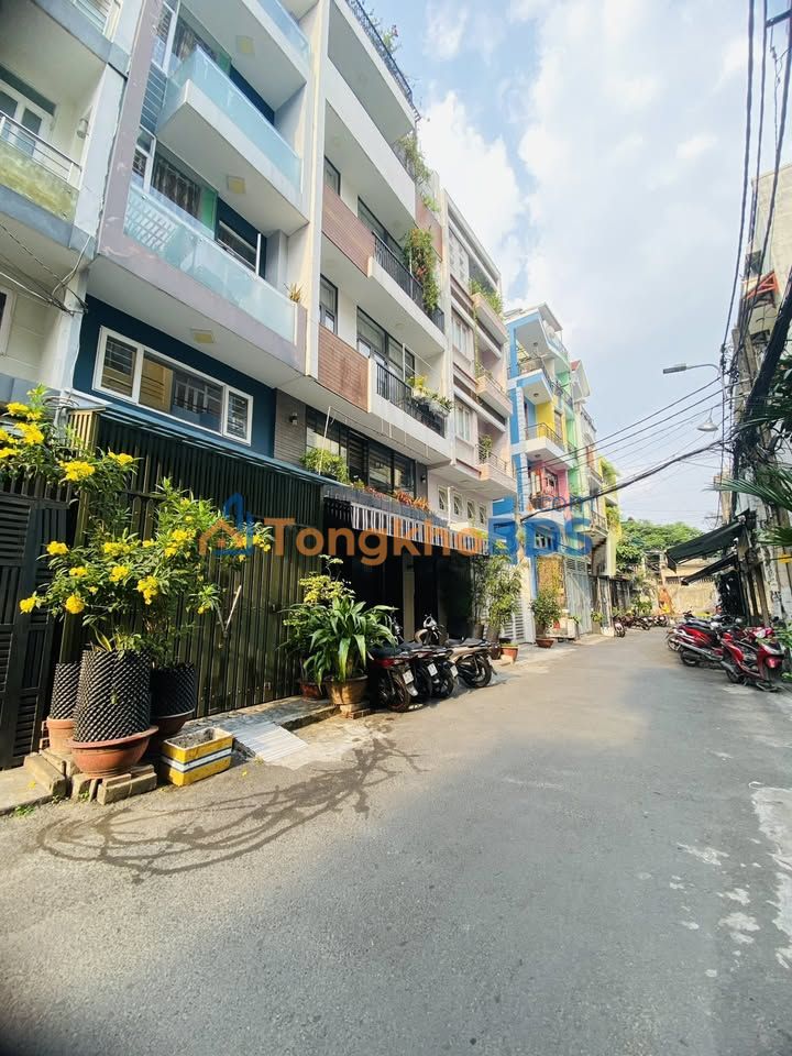 Nhà Mặt Tiền Hẻm 10m Thành Thái, Q10 - 34m² Giá 10.8 Tỷ TL