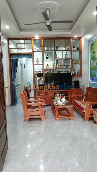 Nhà Phố Vũ Hữu - Hải Dương: 90m² 3 Tầng Đẹp Mới, Sổ Hồng Riêng, Giá 3.45 Tỷ