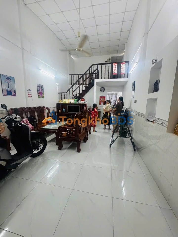 Nhà Hẻm Ô Tô Nguyễn Thái Bình, Tân An - 113m², 3PN, 2.25 Tỷ