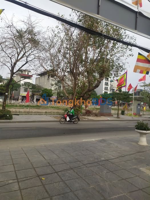 Cho Thuê Nhà 5 Tầng Full Nội Thất Đường Nguyễn Xiển, Hà Nội - 12 Triệu/Tháng