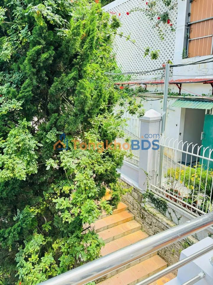 Biệt thự Đà Lạt 350.8m² - Sân vườn 90m² - Sổ hồng riêng