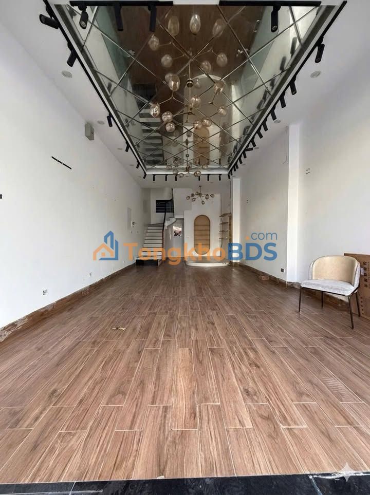 Cho Thuê Nhà Mặt Phố Nguyễn Văn Cừ, Vinh - Kinh Doanh & Ở Lý Tưởng