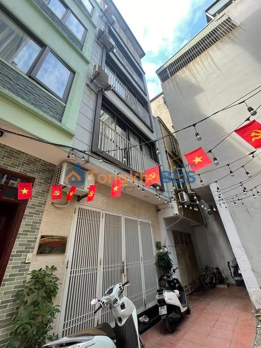 Nhà 50m² Hồ Ba Mẫu, Đống Đa - 12 Tỷ - 2 Mặt Thoáng, Ô Tô Tận Nơi