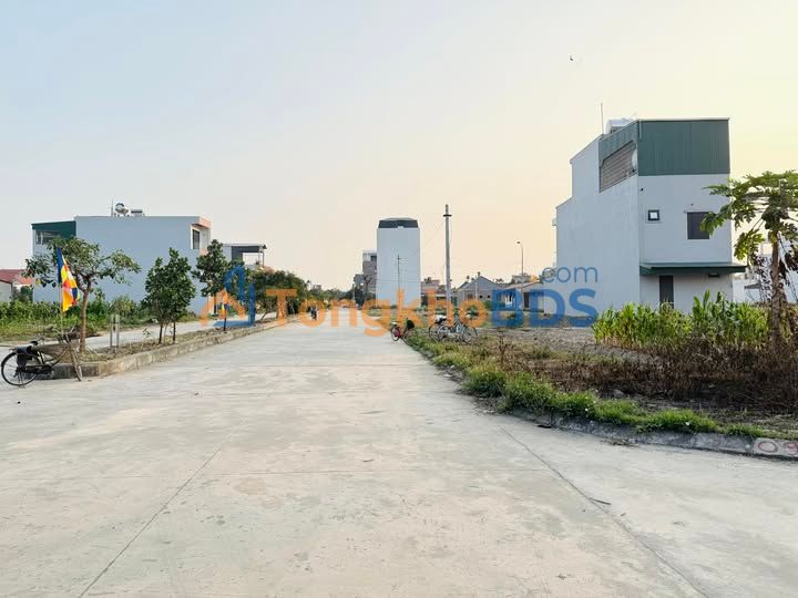 Đất Đấu Giá Phúc Thành 100m² Hướng Nam - Sổ Đỏ Sẵn Sàng, Giá Hời