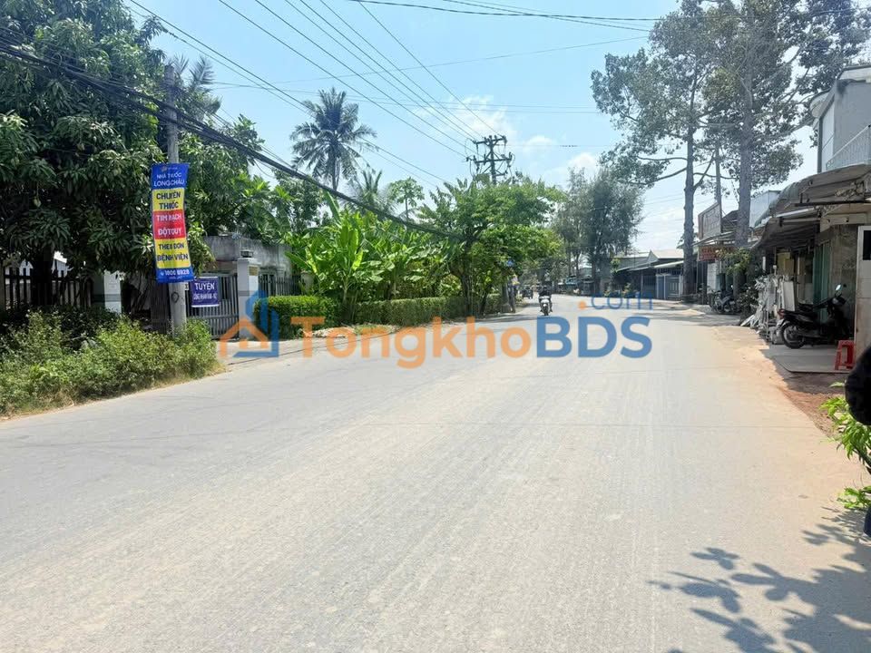 Nhà Mặt Tiền Nguyễn Đình Chiểu, Bình Đại - 80m², Sổ Hồng, Giá 1.45 Tỷ