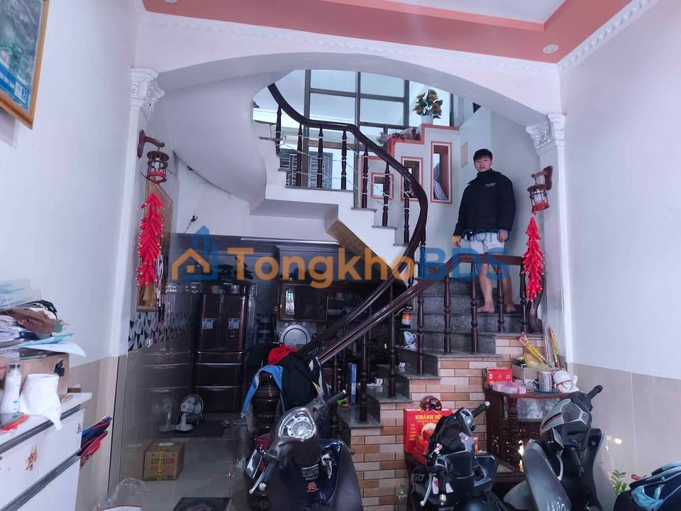 Nhà 40m² Lê Hồng Phong, Ngô Quyền - 4PN, Ô tô tránh, Chính chủ bán 7 tỷ
