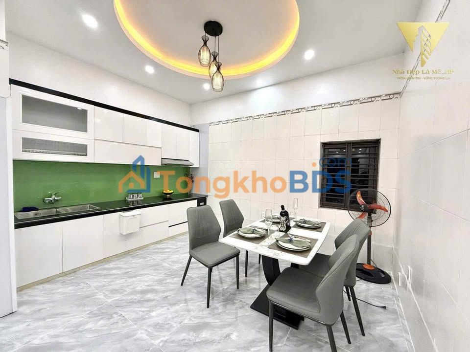 Nhà 60m² 4 Tầng Lạch Tray - Giá Tốt 6.5 Triệu - Sẵn Sàng Ở Ngay