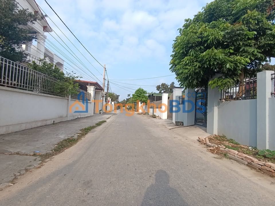 Đất Vĩnh Bảo 220m² - Mặt Tiền 8.5m - Lô Góc Kinh Doanh/Nhà Vườn Giá 2.6 Tỷ