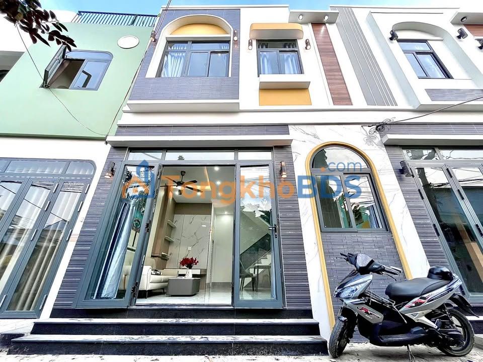 Nhà Trệt Lầu 2 Tỷ 650 Triệu Hẻm 2, 3/2 Cần Thơ - Tặng Full Nội Thất