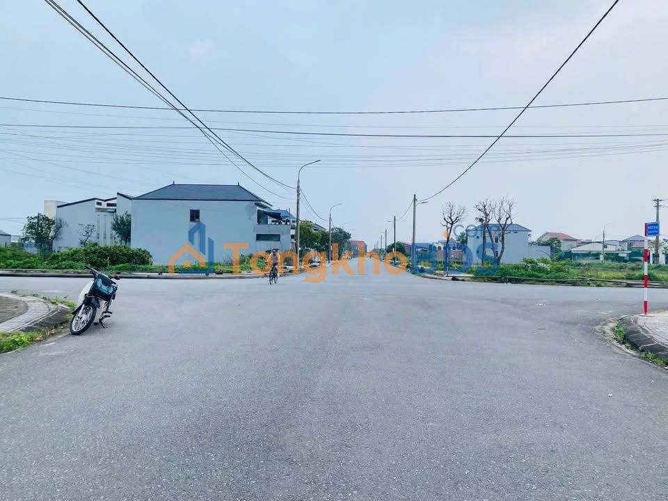 Bán Đất Nam Nguyễn Du Hà Tĩnh 150m² - Lối 3 Nguyễn Du, Kinh Doanh Tốt