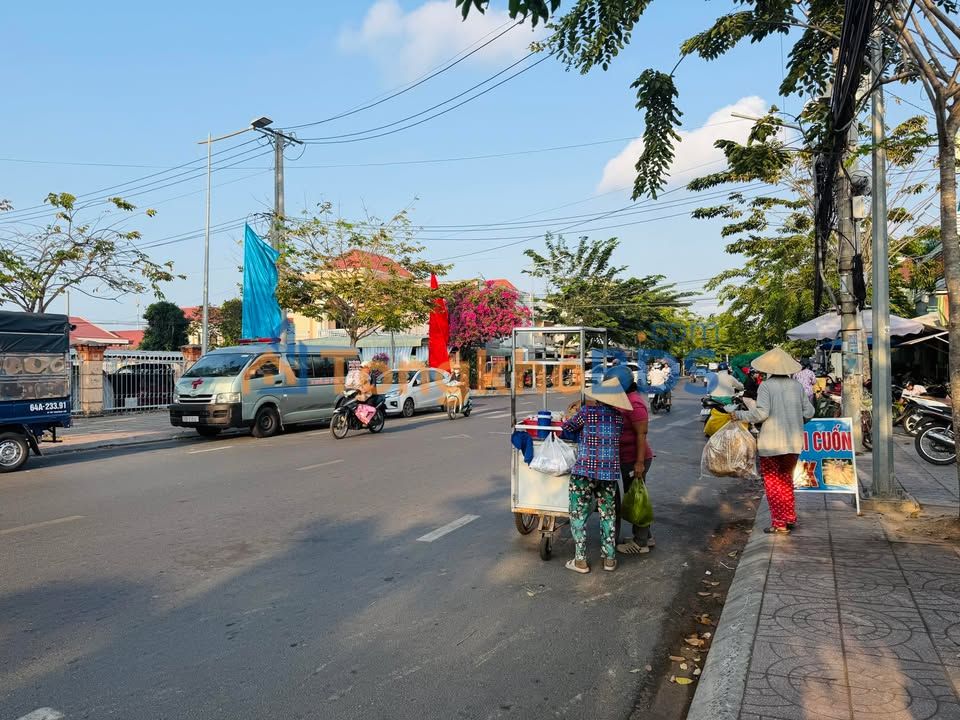 Nhà Mặt Tiền Đồng Văn Cống, Cần Thơ - 120m² Kinh Doanh Đắc Lợi