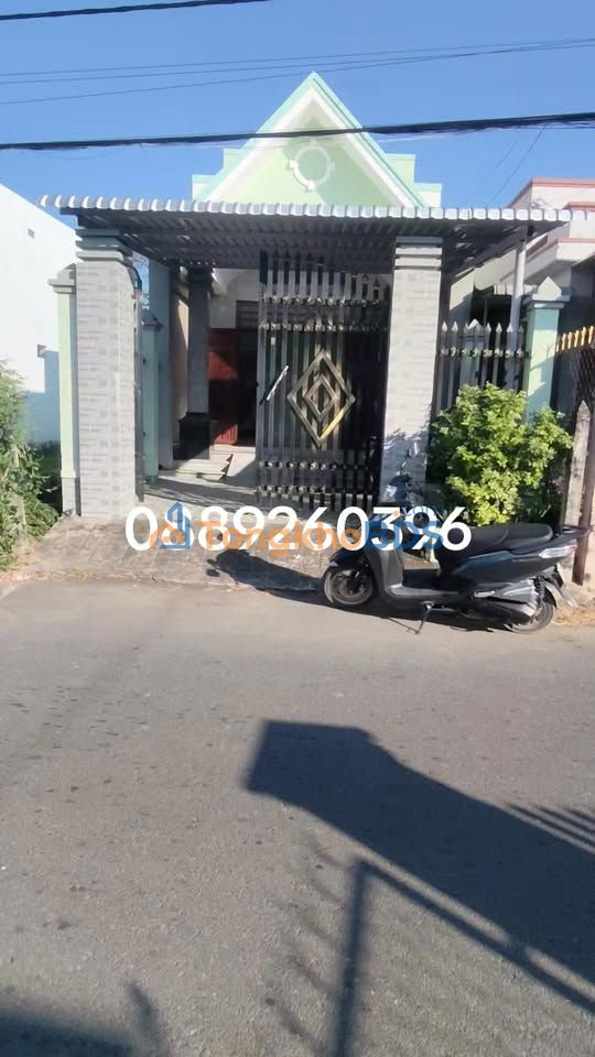 Nhà Mặt Tiền Nhựa Long Thuận, Gò Công Đông - 105m², 1.9 Tỷ