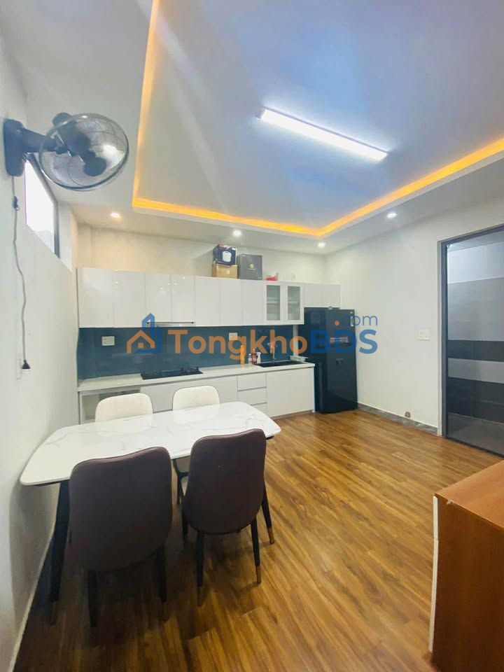 Cho thuê nhà nguyên căn 2 tầng đường Duy Tân, Huế - 100m², Giá 6 triệu/tháng