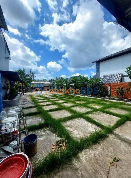 Cho thuê kho 800m² mặt hẻm xe tải Phường An Hội, Phú Nhuận - Giá 5.5 triệu/tháng