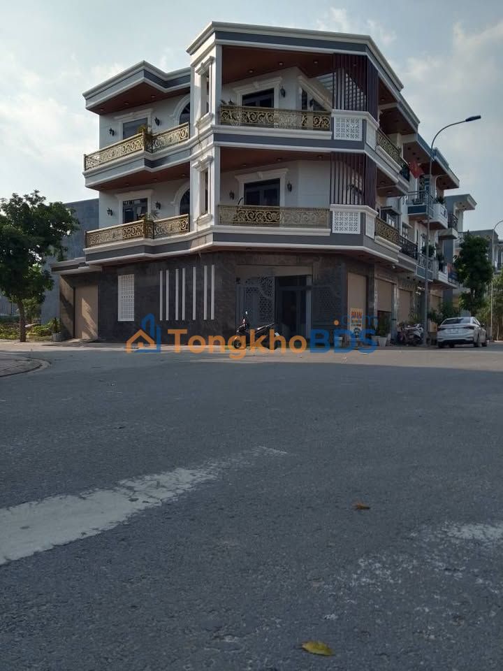 Nhà Hoàn Công Góc 2 Mặt Tiền An Phú, Thuận An - 101m²