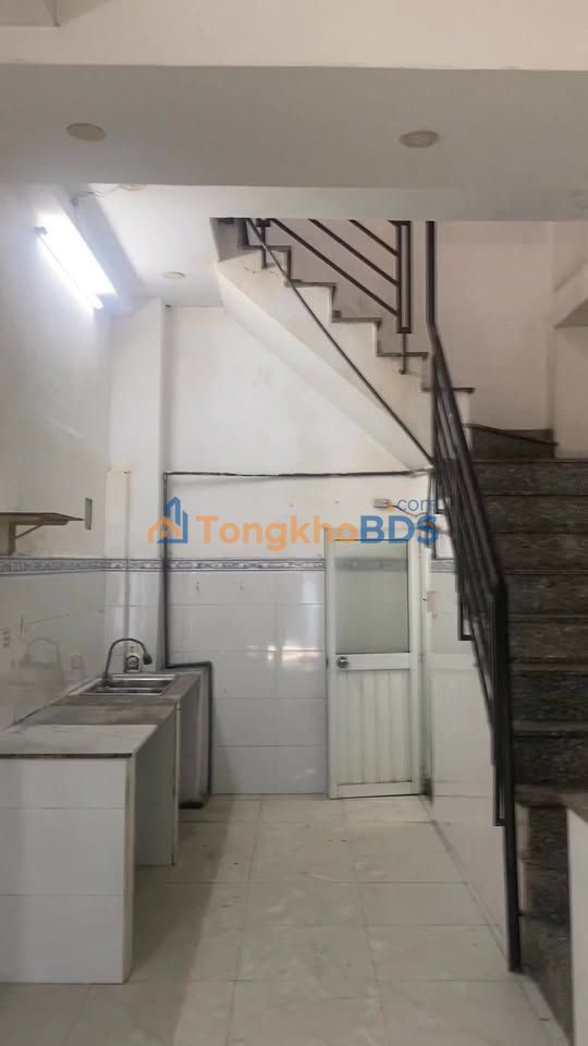 Nhà Cho Thuê Hẻm Xe Hơi 4x12m, 5 Triệu/Tháng - Bình Tân